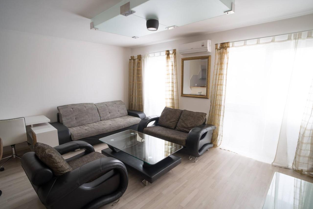 Vodni With Parking Apartment *
